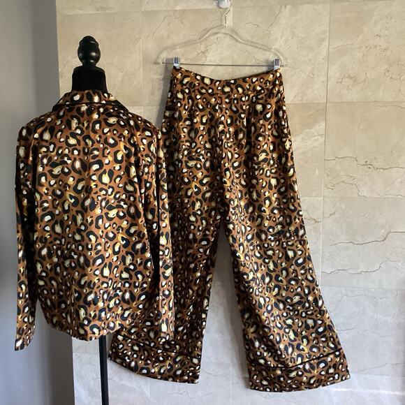 Express x LadyGang Leopard Satin Blazer & Pants Set – Medium - Bold Holiday Glam - Picture 7 of 10